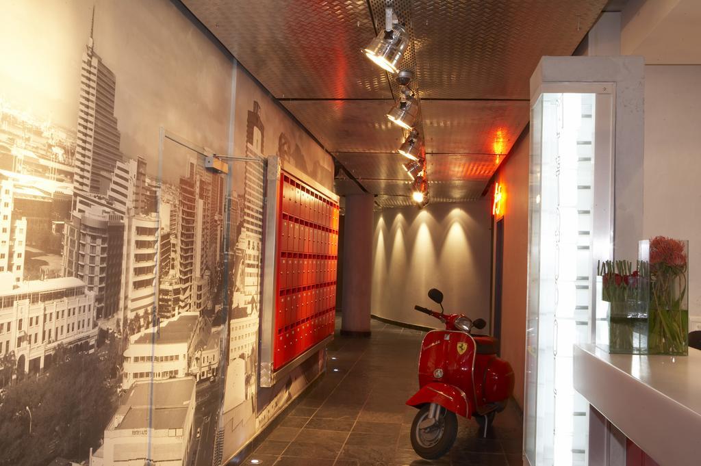 Metropolis Luxury Apartments เคปทาวน์ ภายนอก รูปภาพ