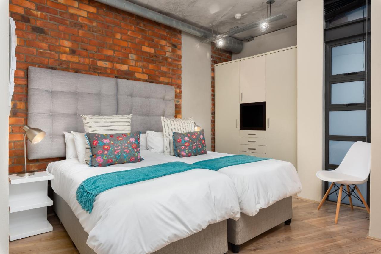 Metropolis Luxury Apartments เคปทาวน์ ภายนอก รูปภาพ