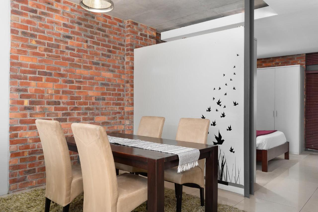 Metropolis Luxury Apartments เคปทาวน์ ภายนอก รูปภาพ