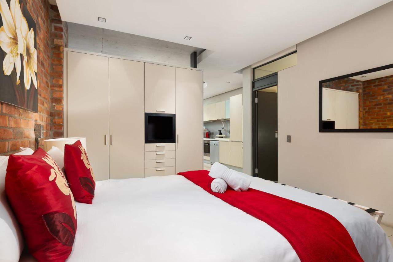 Metropolis Luxury Apartments เคปทาวน์ ภายนอก รูปภาพ