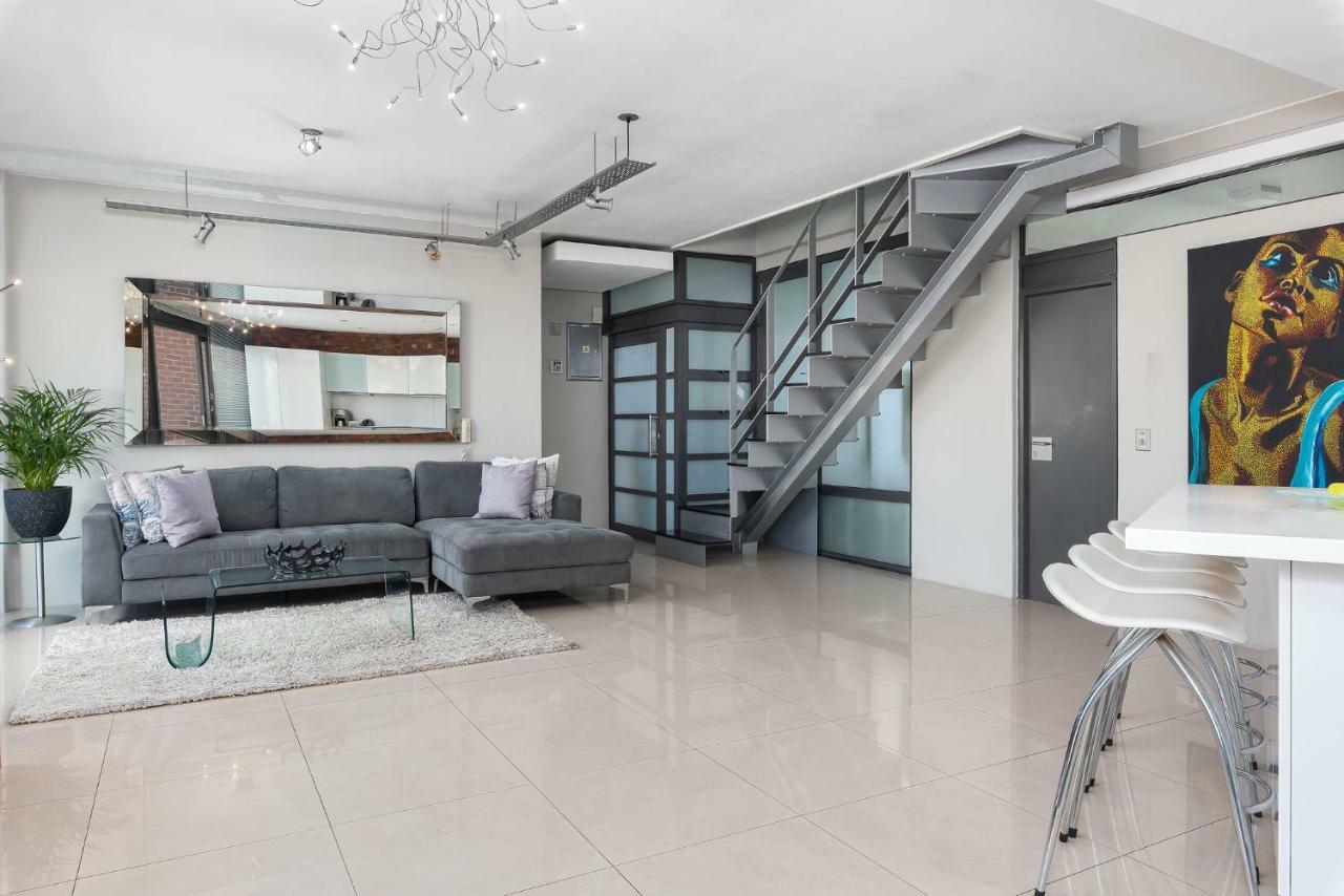 Metropolis Luxury Apartments เคปทาวน์ ภายนอก รูปภาพ